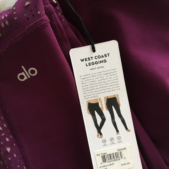 NWT Alo Yoga West Coast Legging. Size 4 - Picture 2 of 4